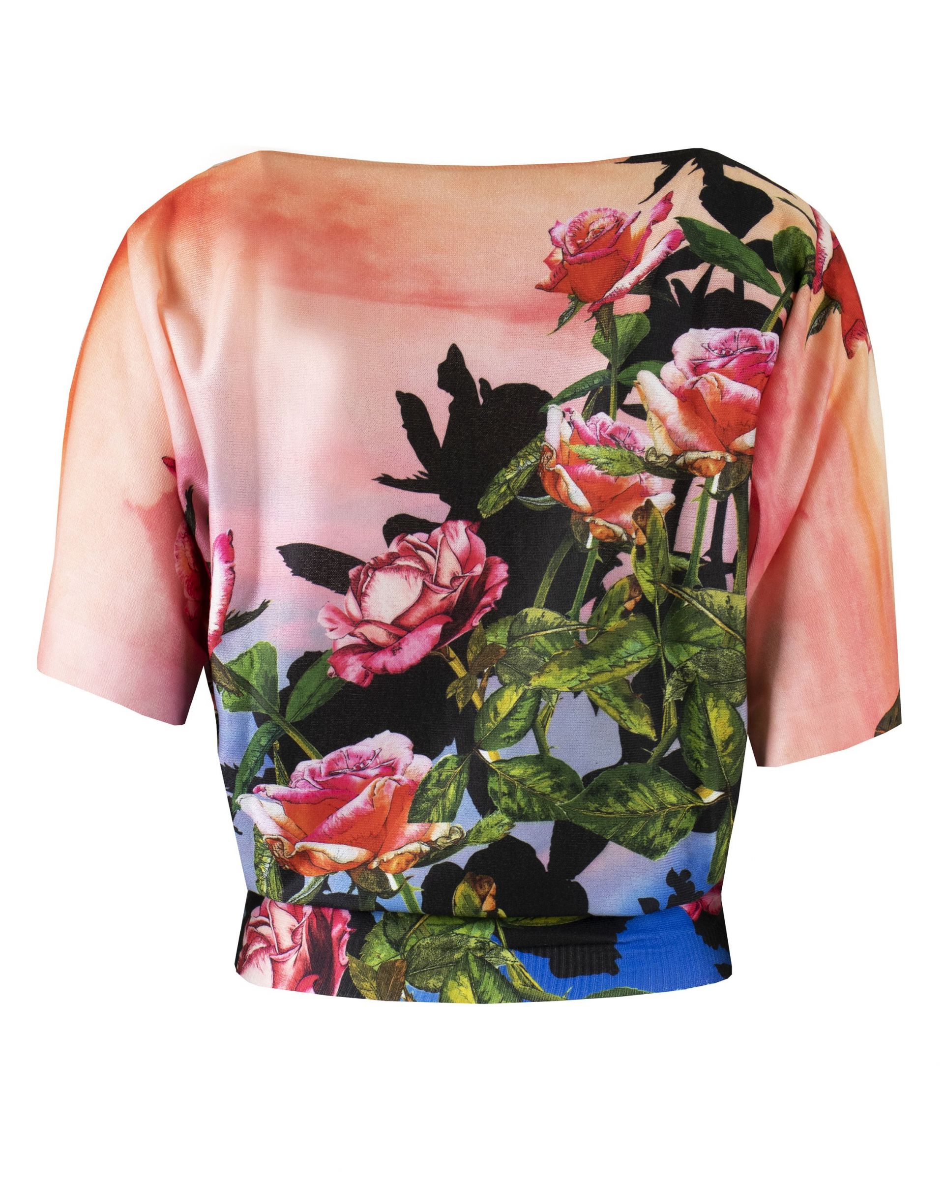 Блуза с ръкав тип прилеп и десен на рози 1
