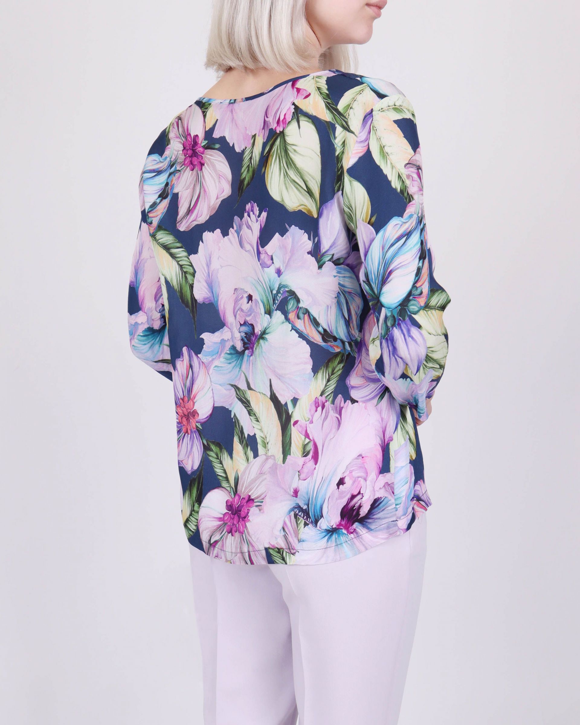 Rayon blouse with tropical print 4
